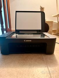 Stampante Canon multifunzione Wi-Fi a colori/BN