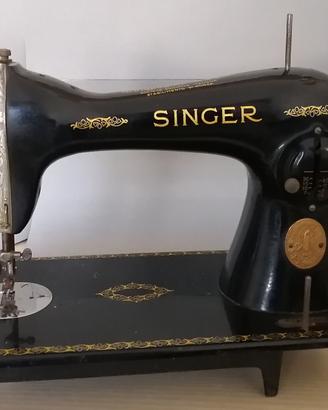 macchina da cucire Singer vintage d'epoca