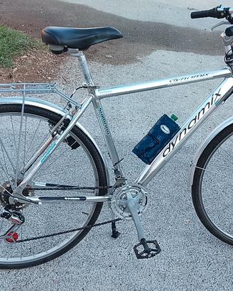 Bicicletta come nuova e in perfetto funzionamento.