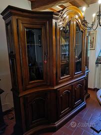 Mobile e tavolo in legno massello