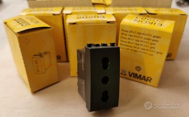VIMAR EIKON 20203 - Presa 2P+T 16A P17/11