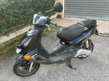 Aprilia SR 50 Stealth scooter carburatore