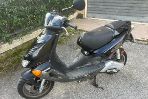 Aprilia SR 50 Stealth scooter carburatore