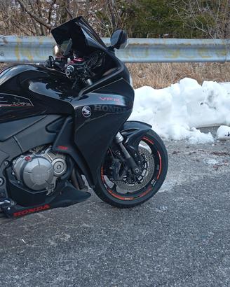 Honda VFR 1200 f 