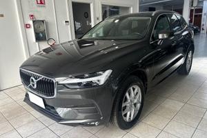 VOLVO XC60 B4 (d) AWD Geartronic Momentum Pro