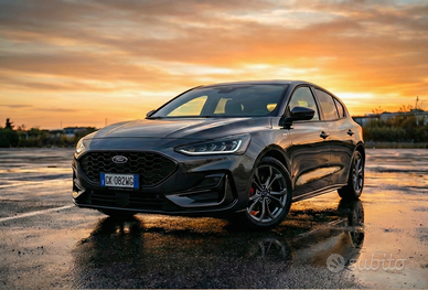 Ford Focus ST Line X Full Optional