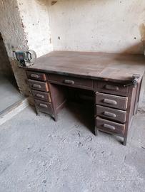 scrivania antica
