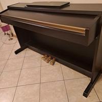 Pianoforte Yamaha Clavinova 220
