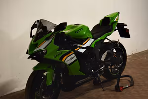 KAWASAKI NINJA ZX6R 636 2025
