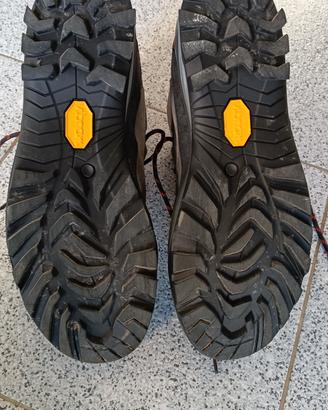 scarponi da trekking 