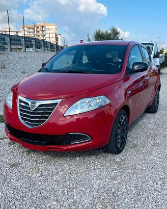 Lancia Ypsilon 1.2 69 CV Platinum