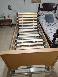 Letto da degenza quasi nuovo