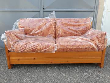 DIVANO IN LEGNO, largo 160 cm.,CUSCINI SFODERABILI