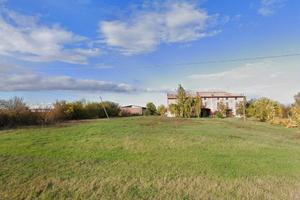 RUSTICO DA RISTRUTTURARE CON TERRENO