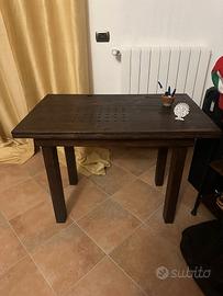 Scrivania in legno massello