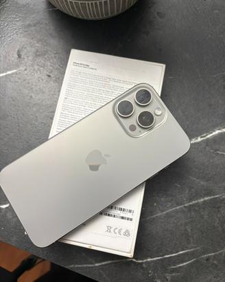 Iphone 15 pro max 256 gb 89% batteria