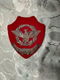 Crest Militare in porpora rosso  vintage