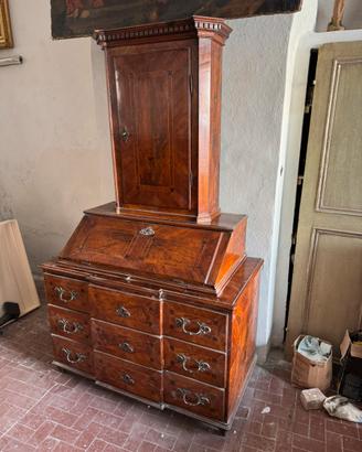 Cassettone a ribalta