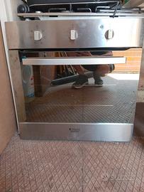 forno Hotpoint Ariston e cucina a 4 fuochi