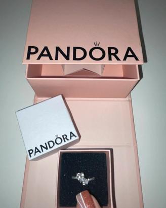 Anello Pandora originale in argento con zirconi