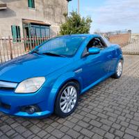Opel Tigra Twintop 1.4 Gpl