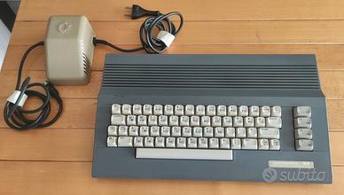 Commodore 64 C64C con alimentatore