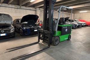 Carrello Elevatore Muletto Cesab Compact 300 C300 