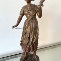 Scultura vintage "Fileuse par Chauvin”