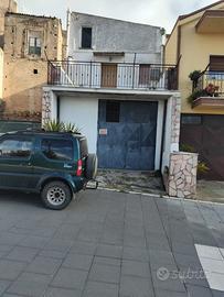 Casa indipendente con vista panoramica con garage