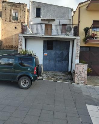 Casa indipendente con vista panoramica con garage