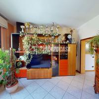 APPARTAMENTO IN BIFAMILIARE CON 6 CAMERE!