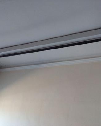Schermo motorizzato 2x2.5 mt.