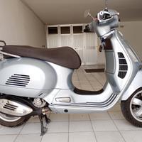 Piaggio Vespa 300 GTS hpe - 2022