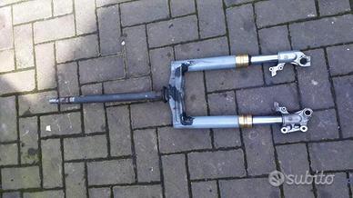 Runner 125 : carene pinza serbatoio forcella