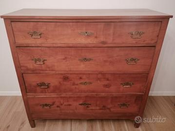 Prestigioso Cassettone Alto in Noce Massello Fine 