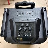 DIFFUSORE/AMPLIFICATORE ATIVO PER MUSICA E KARAOKE