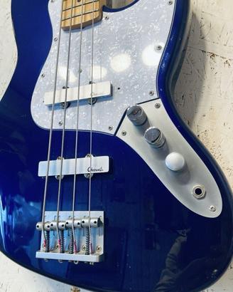 Charvel Jazz Bass - basso elettrico 4 corde