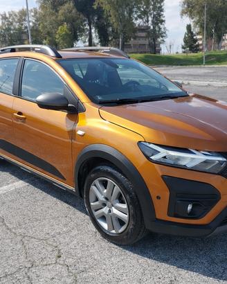 Dacia Sandero Stepway 1.0 TCe 100 GPL – 2023