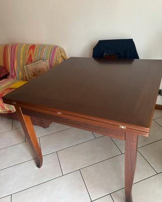 Tavolo allungabile 100x 100 legno noce 6/8 posti