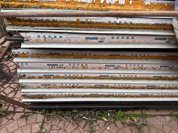 Pannelli coibentati grecata per copertura esterna