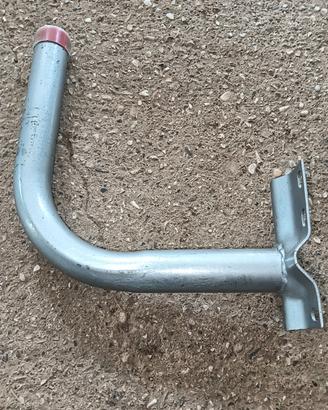 staffa per antenna parabola satellitare 43 cm 