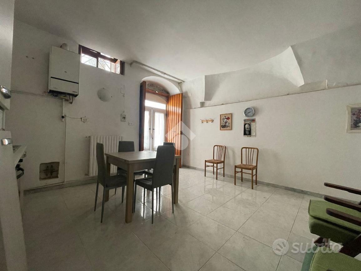2 LOCALI A CERIGNOLA - Vista 2