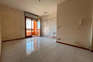 3 LOCALI A ORISTANO