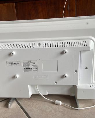 Tv funzionante Ioplee Teklio 24”, 60Hz