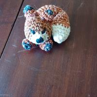 volpina amigurumi fatta a mano.
