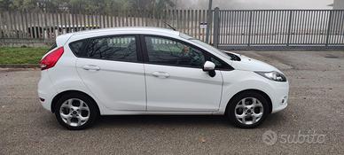 Ford fiesta 2012