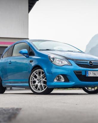 Opel corsa d opc 220cv