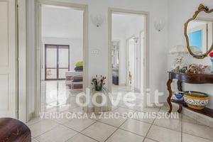 Attico / Mansarda di 127 m² con 5 locali a Brindis