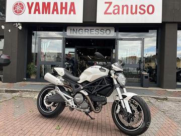 Ducati Monster 696