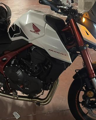 Honda Hornet 750 2024